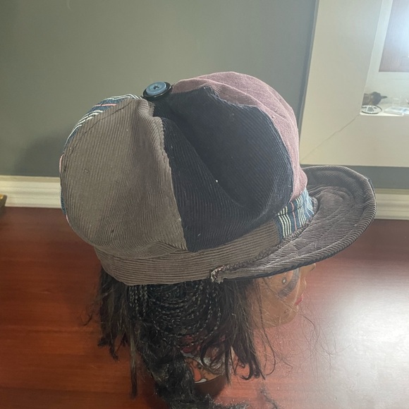 Custom cap - Picture 5 of 8